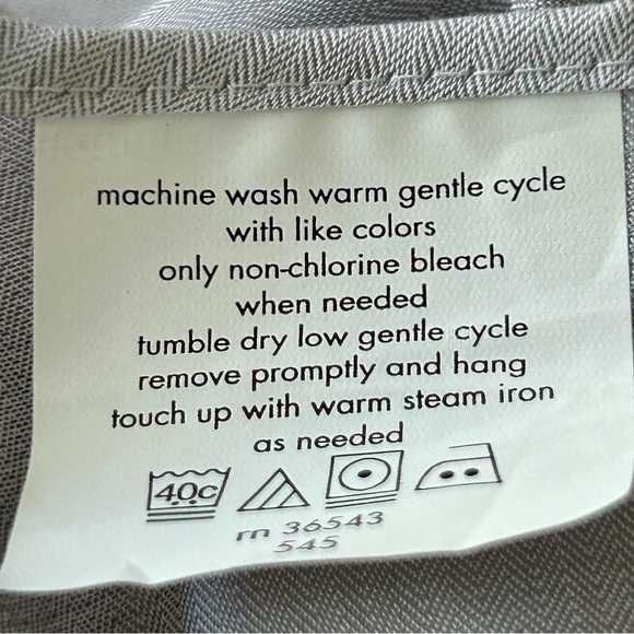 Calvin Klein Men’s Dress Shirt; Size 15 - 32/33; Slim Fit; Performance Non-Iron - Picture 7 of 7